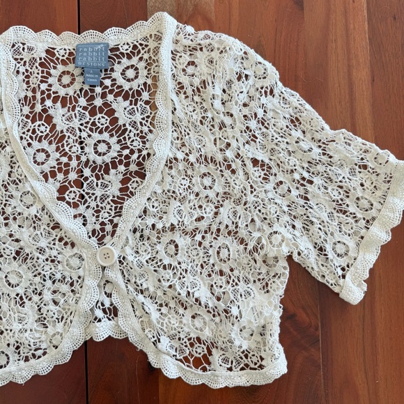 Rabbit Rabbit Rabbit Cream Crocheted Lace Bolero - Picture 4 of 7